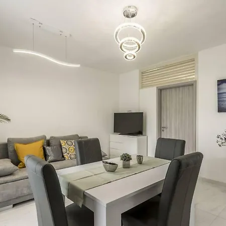 Royal Silver * Vodice