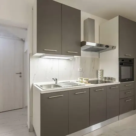 Apartment Royal Silver