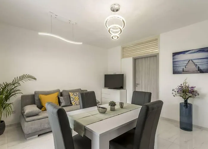 Royal Silver * Vodice